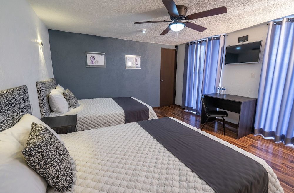 Hotel Delf-inn Economy Single Room, 2 Double Beds 2