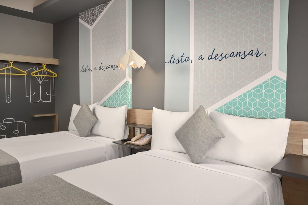 One Acapulco Diamante