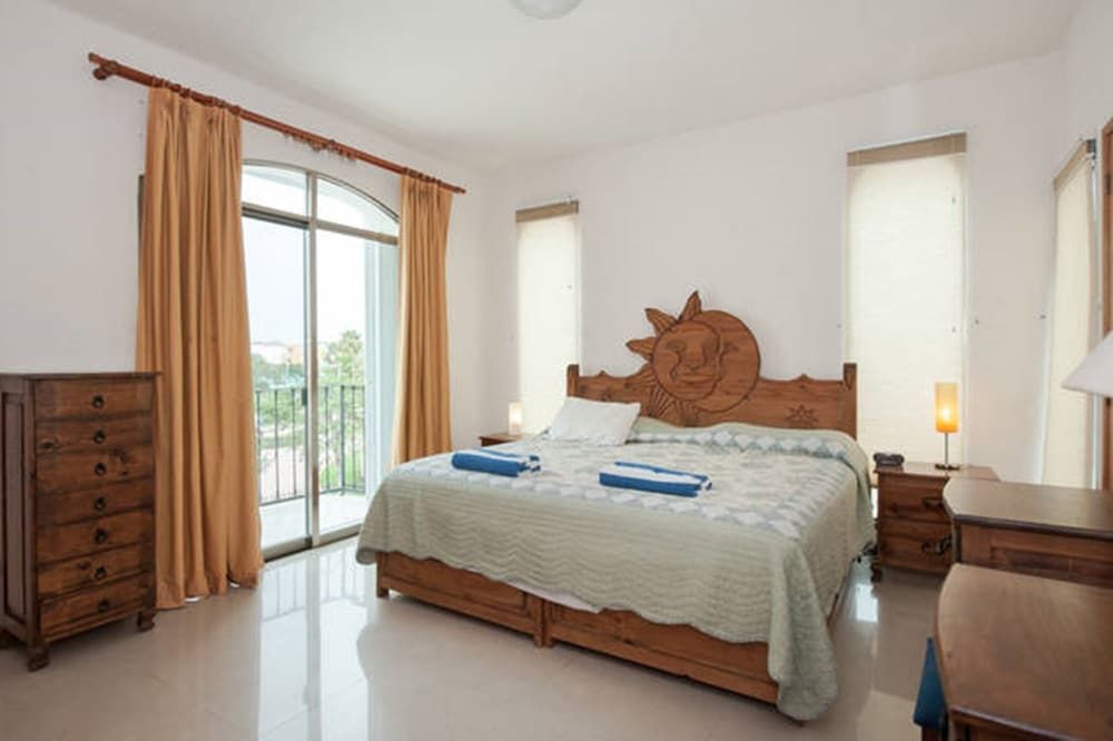 Family Condo, Pool Access