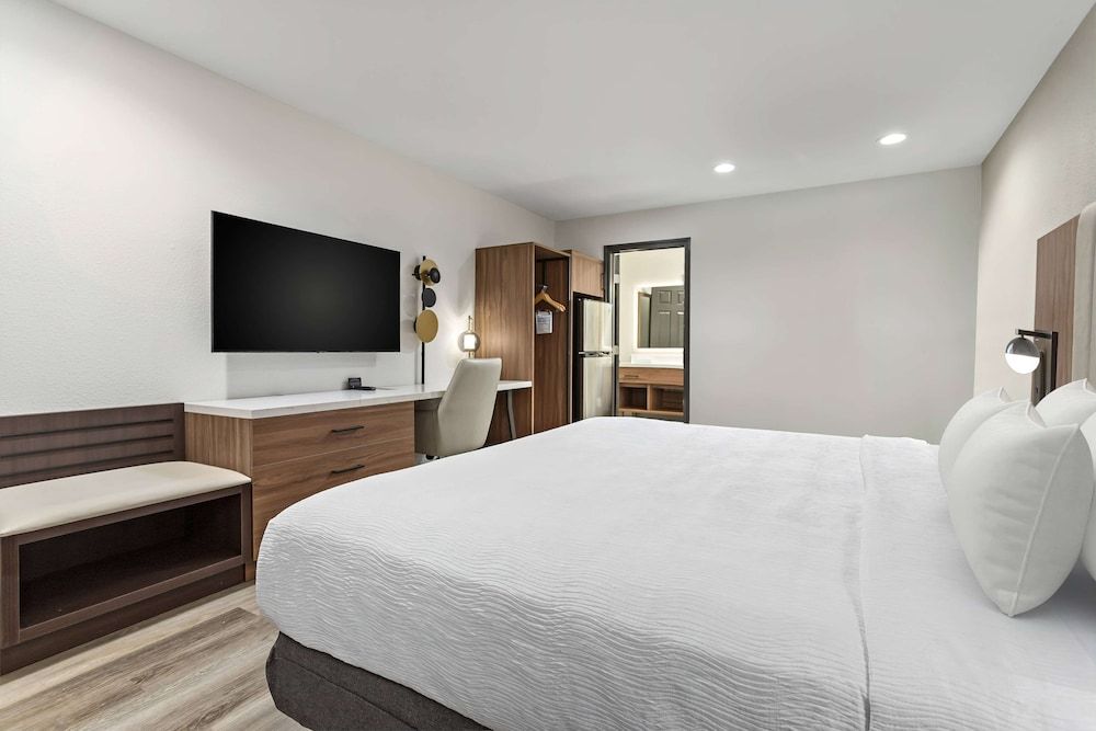 Room, 1 King Bed, Accessible