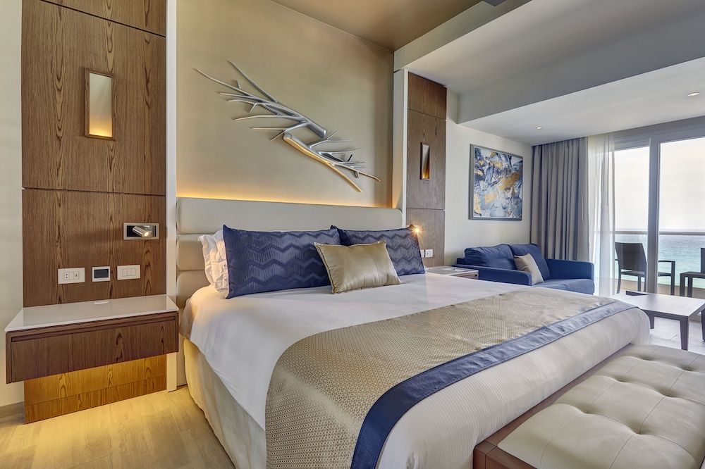 undefined Royalton CHIC Cancun, An Autograph Collection All-Inclusive Resort - Adults Only 3