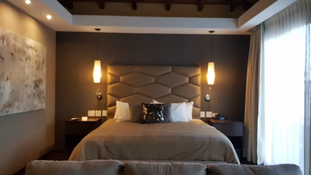 El Cielo Resort Junior Suite, 1 King Bed with Sofa bed