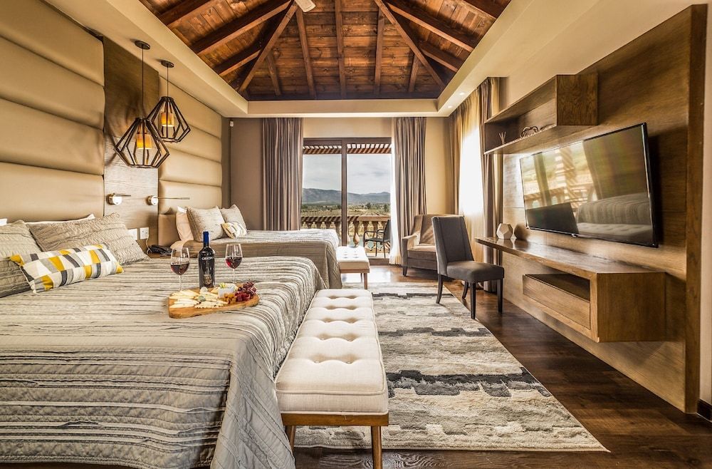 El Cielo Resort Junior Suite, 1 King Bed with Sofa bed 3