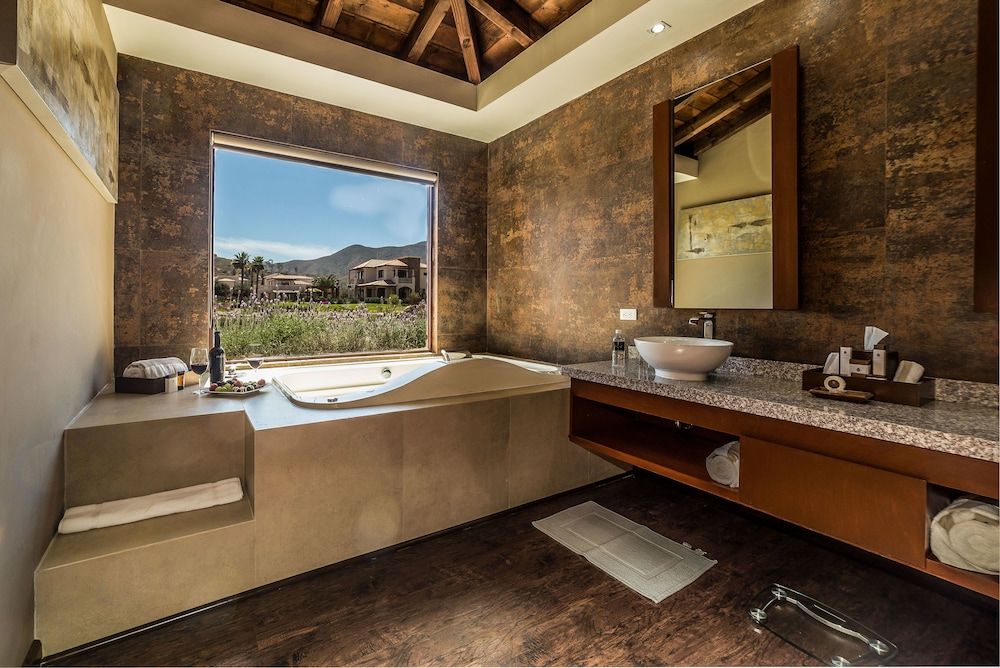 El Cielo Resort Master Suite 2