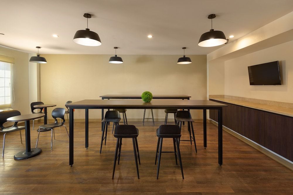 undefined Extended Suites Saltillo Galerías 7