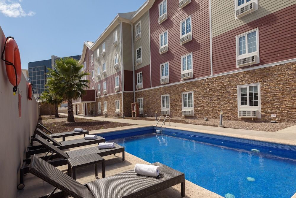 undefined Extended Suites Saltillo Galerías 9