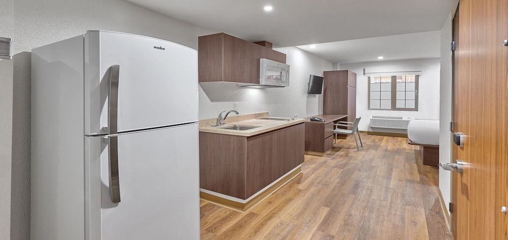 Extended Suites Saltillo Galerías Suite, 1 Queen Bed 9