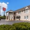 Econo Lodge Inn & Suites Fairview Heights - St. Louis