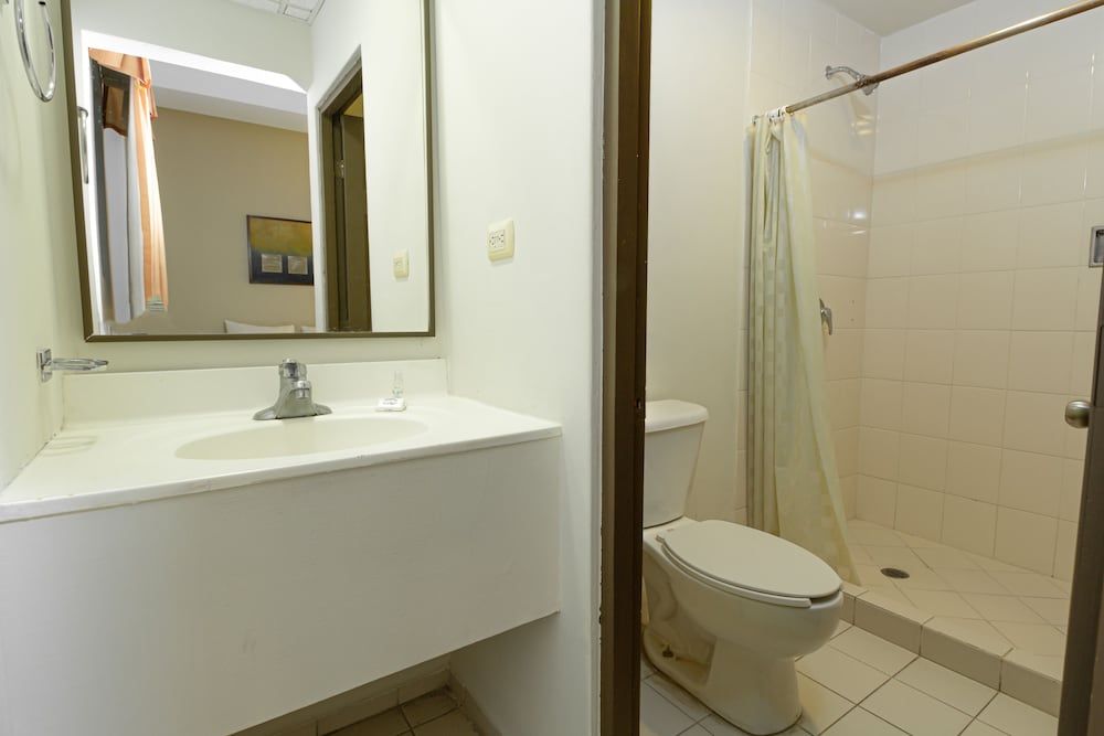 Hotel Plaza del Arco Express Standard Room, 1 Double Bed 4