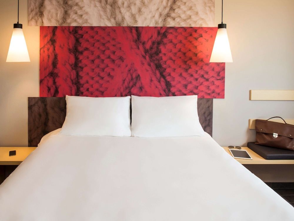 Standard Room, 1 Queen Bed