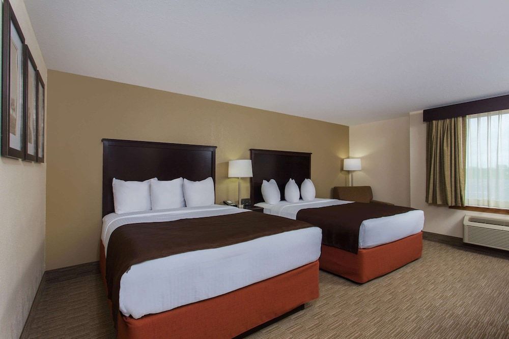 Room, 2 Queen Beds, Non Smoking
