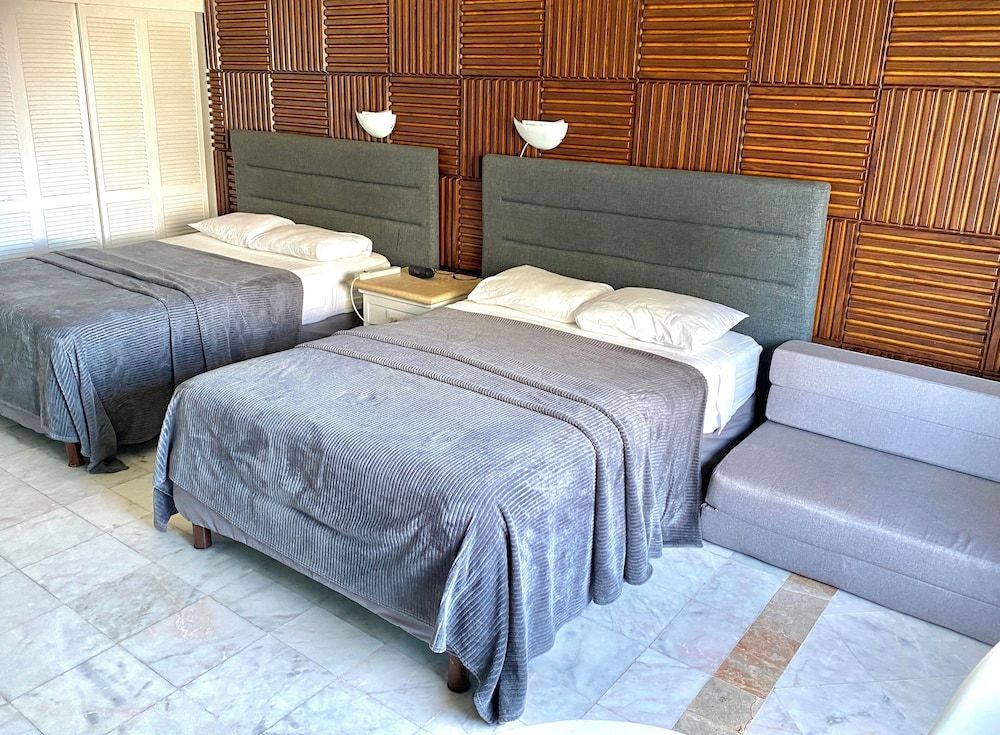 Condo in Ocean Front Resort Quadruple Room.. 4