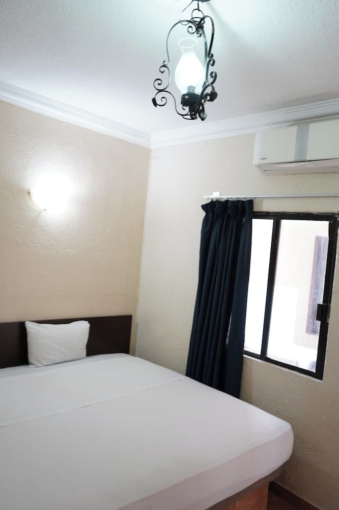 OYO Hotel Plaza Veracruz Centro Historico Superior Double Room, 1 King Bed 3