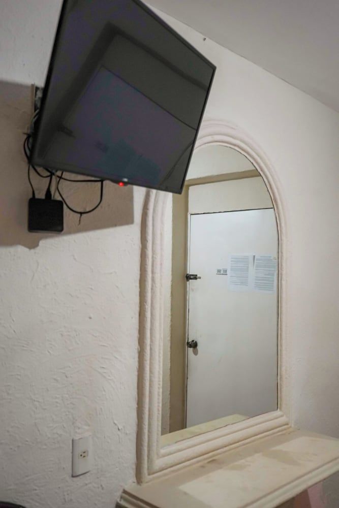 OYO Hotel Plaza Veracruz Centro Historico Standard Double Room, 1 Double Bed 13