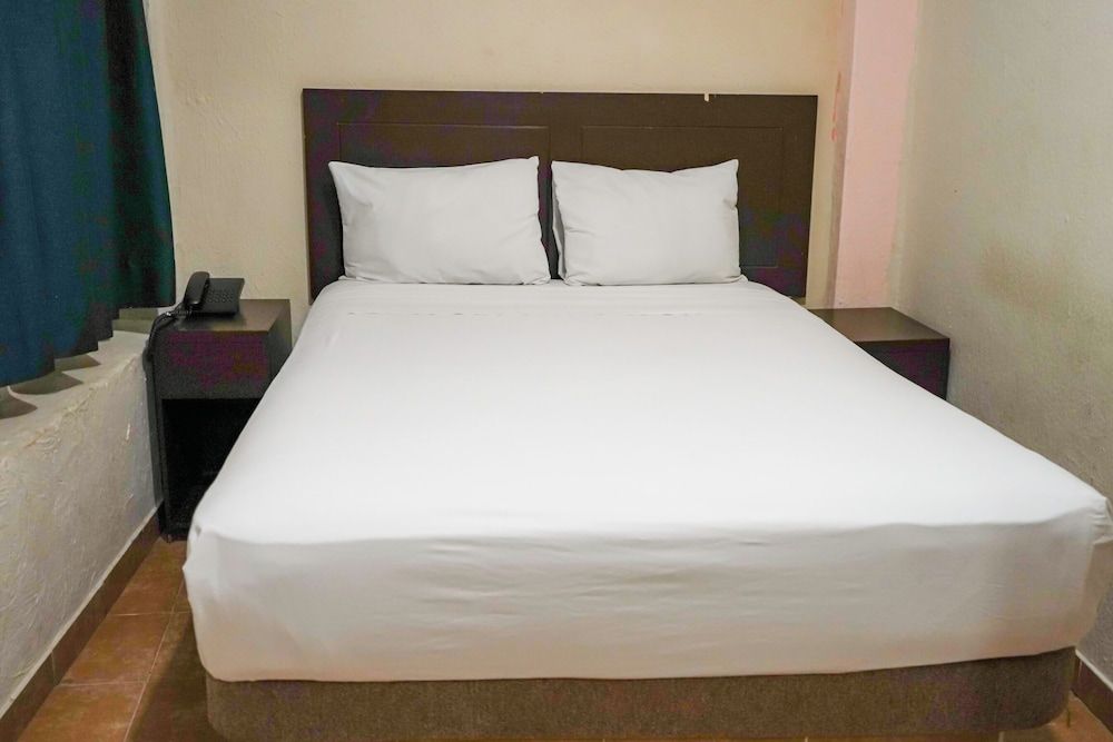 OYO Hotel Plaza Veracruz Centro Historico Standard Double Room, 1 Double Bed 3