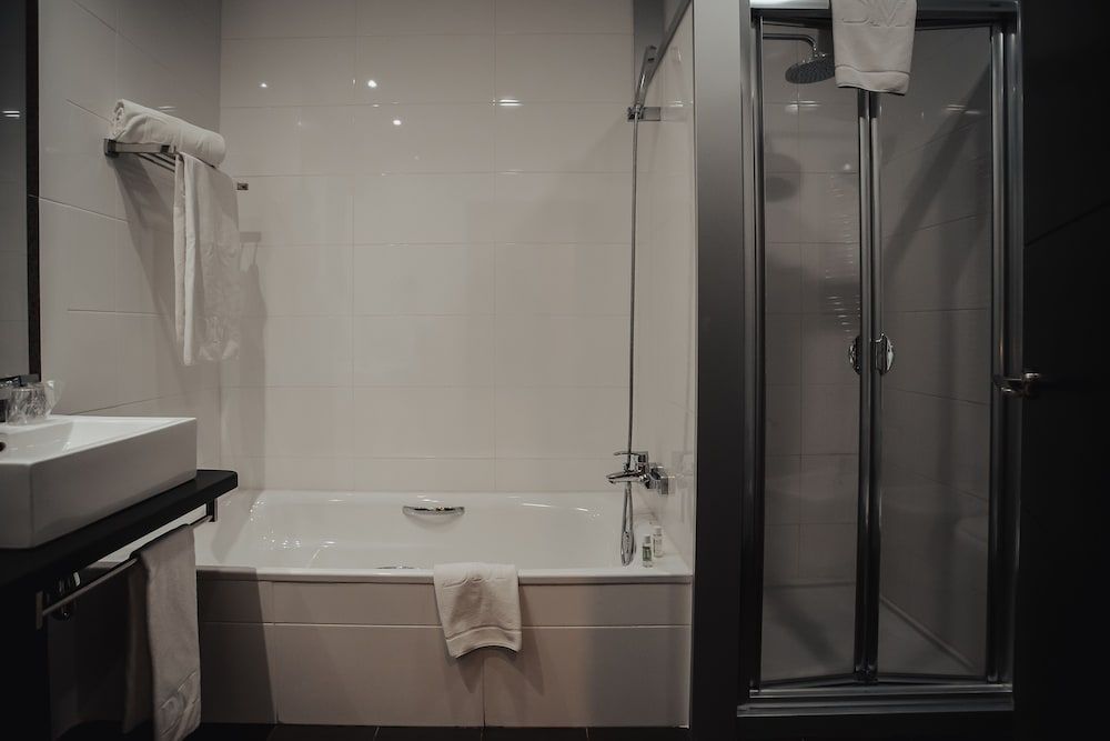 Gran Hotel Don Manuel Family Room 16