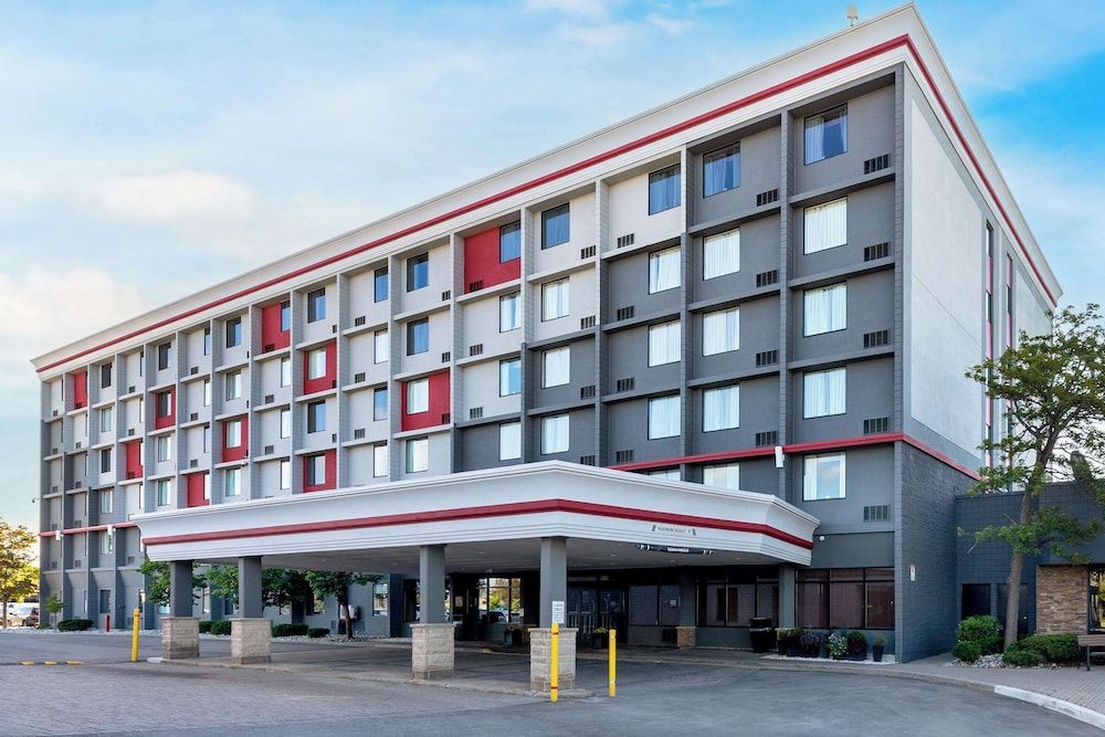undefined Best Western Plus Toronto Airport Hotel 6