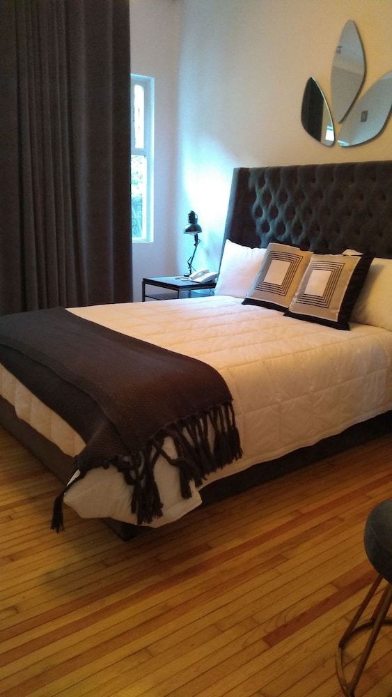 Suites Alcazar Standard Suite 6