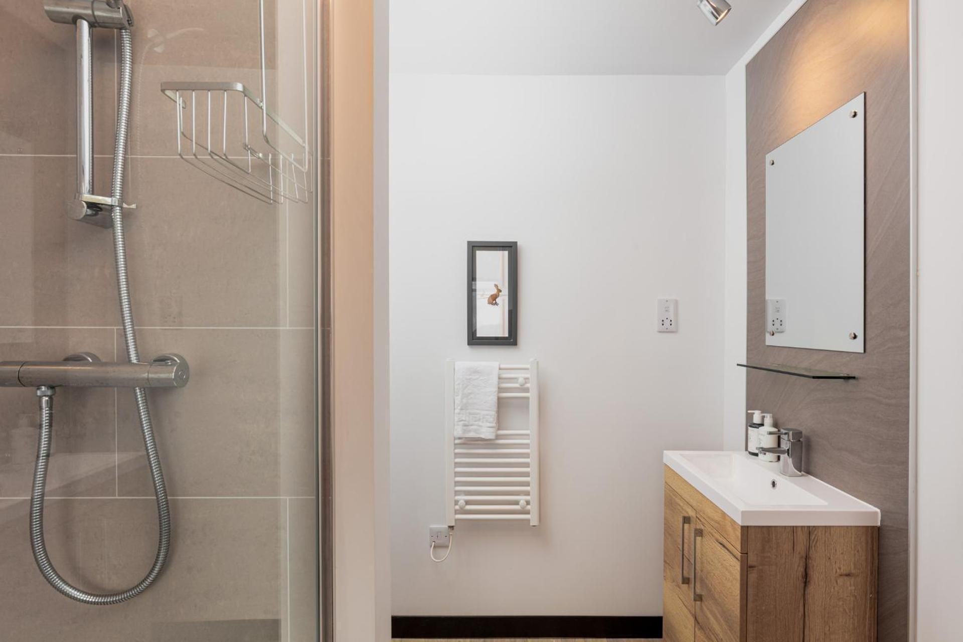 Caledonian Hotel Family Room for 4 People 3