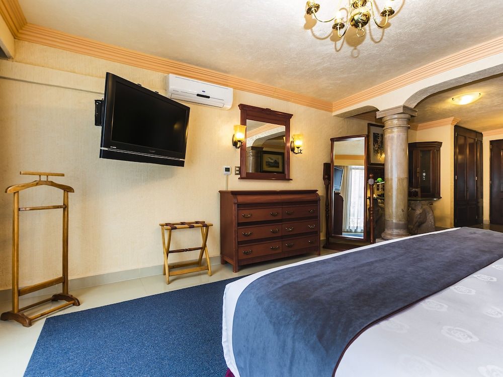 Quinta del Rey Hotel Standard Room, 1 King Bed 2