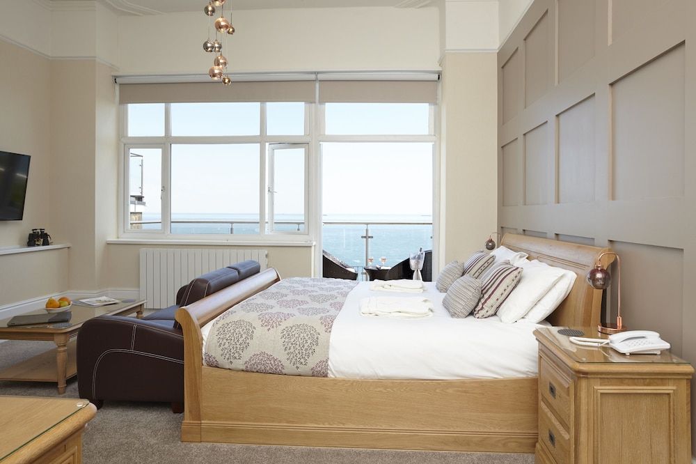 Luccombe Hall Hotel Executive Room, Sea View, Sea Facing 5