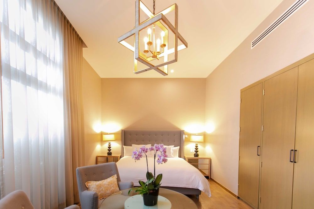 Marquis Sky Suites Sky Suite King Bed 2