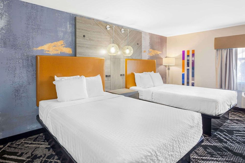Standard Room, 2 Queen Beds, Non Smoking, Refrigerator (Pet Friendly)