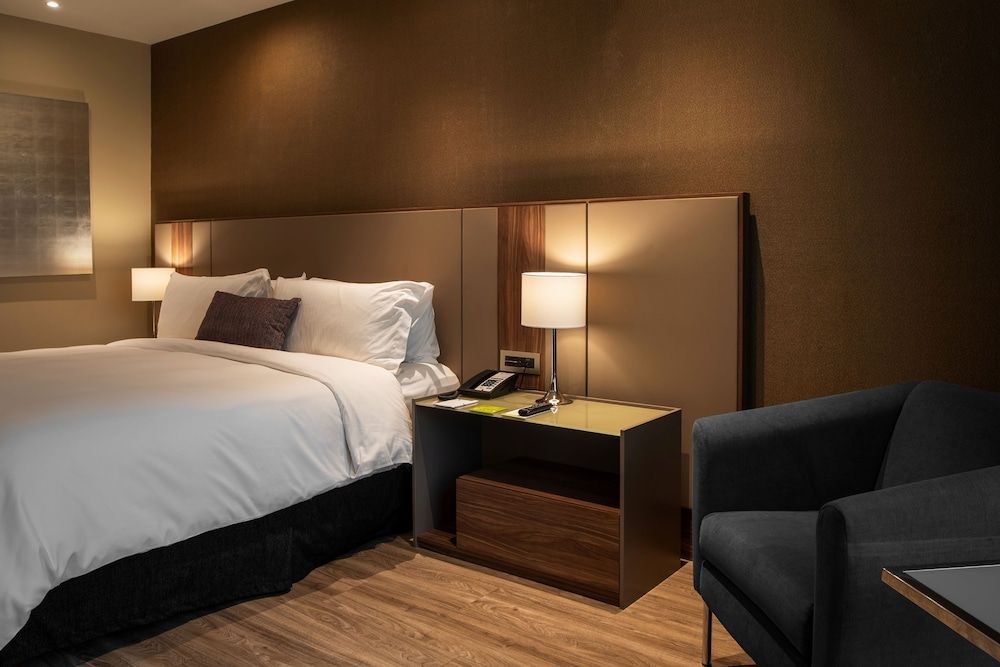 Deluxe Room, 1 King Bed