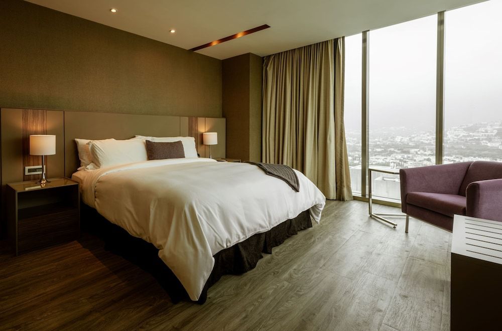 Junior Suite, 1 King Bed