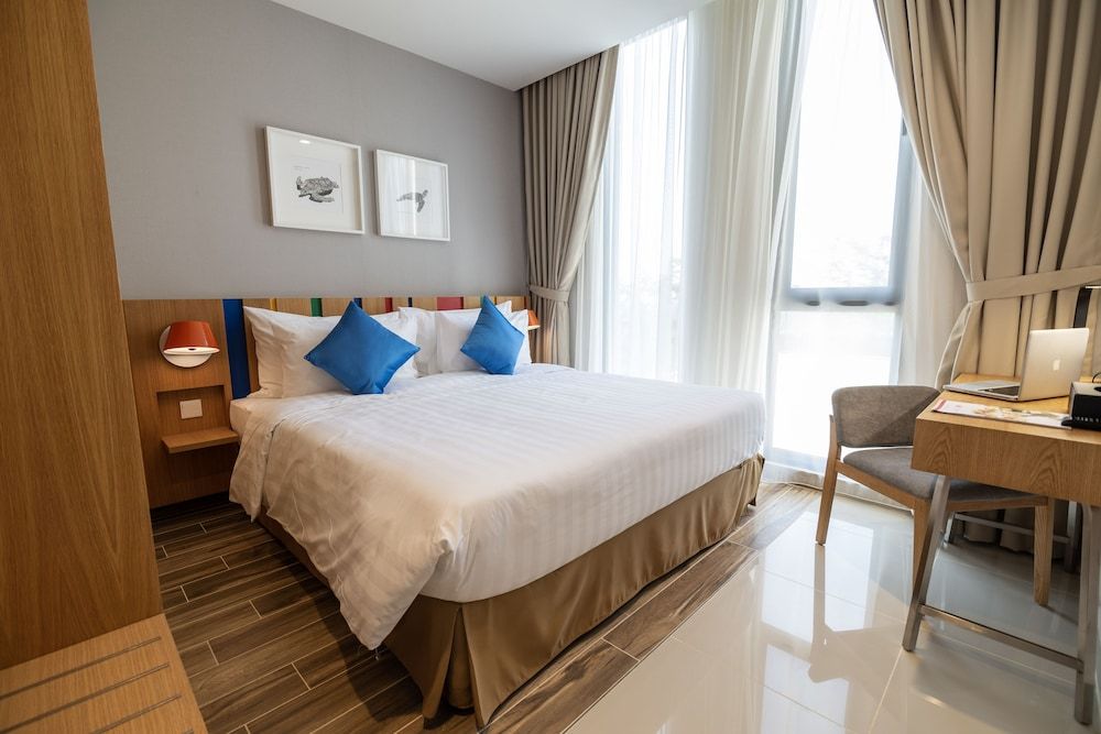 Premium Suite West Wing