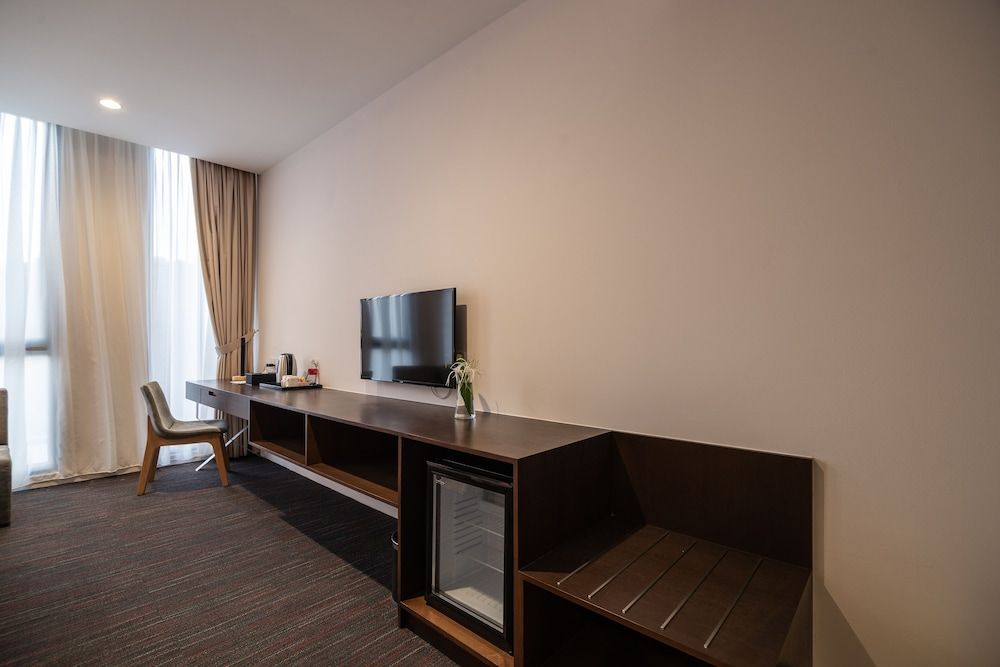 Ramada by Wyndham Meridin Johor Bahru Deluxe East Wing 7