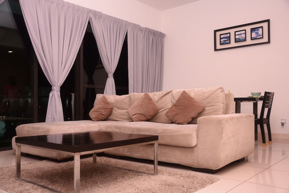 Family Apartment, 3 Bedrooms, Kitchen, City View