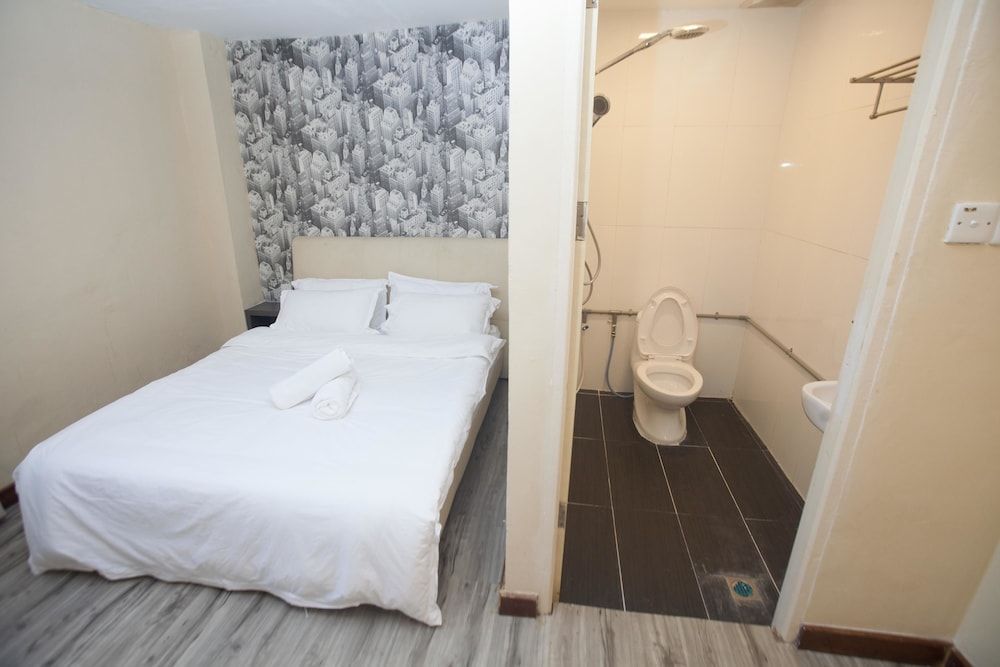 Queen Room, Private Bathroom
