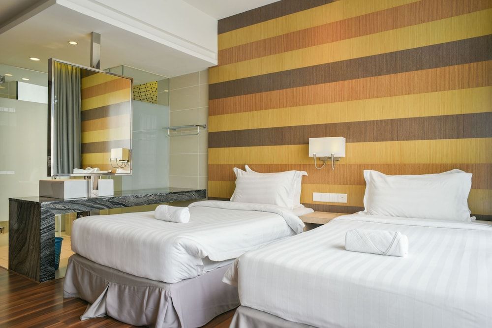 D'Majestic Place by Widebed Basic Twin Room, 2 Twin Beds 2