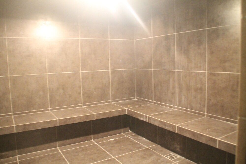 Steam Room