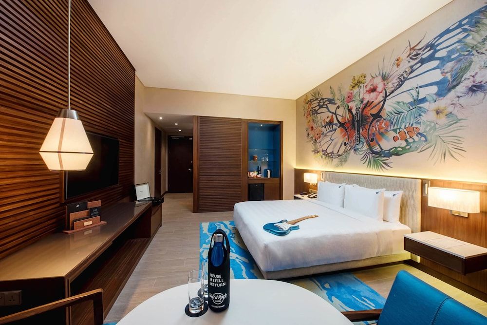 Deluxe Room, 1 King Bed (Rock Royalty)
