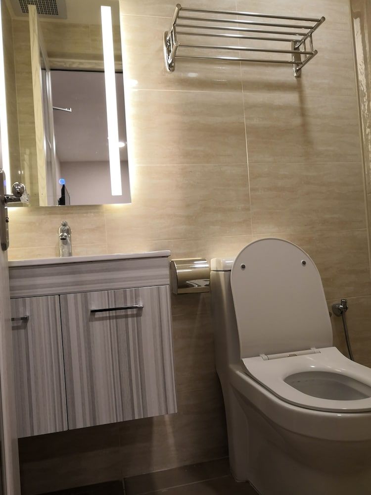 undefined LoLex Hotel 3