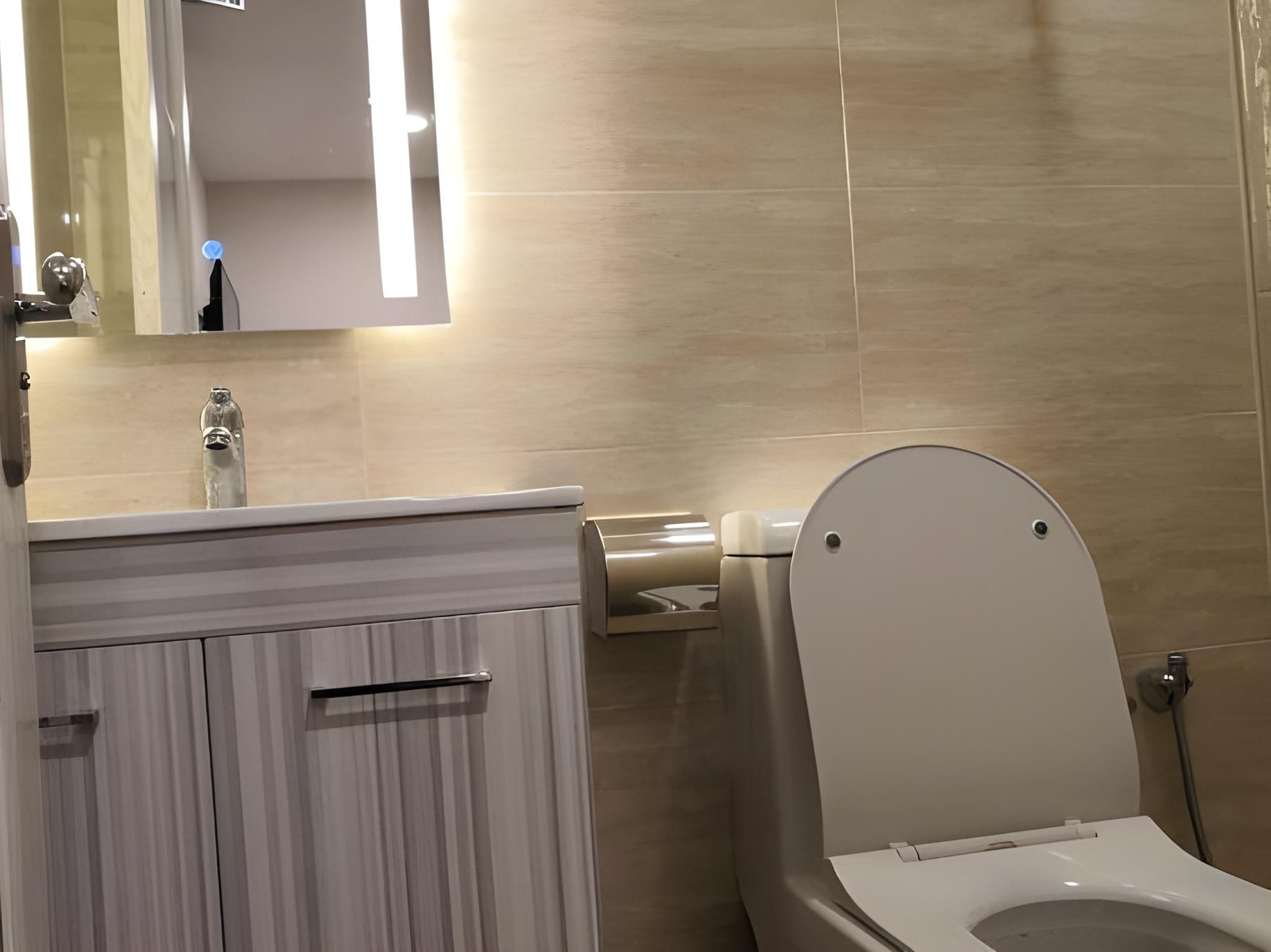 undefined LoLex Hotel 4