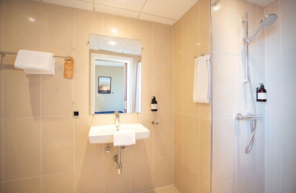 Hotel Britannia Standard Single Room 4