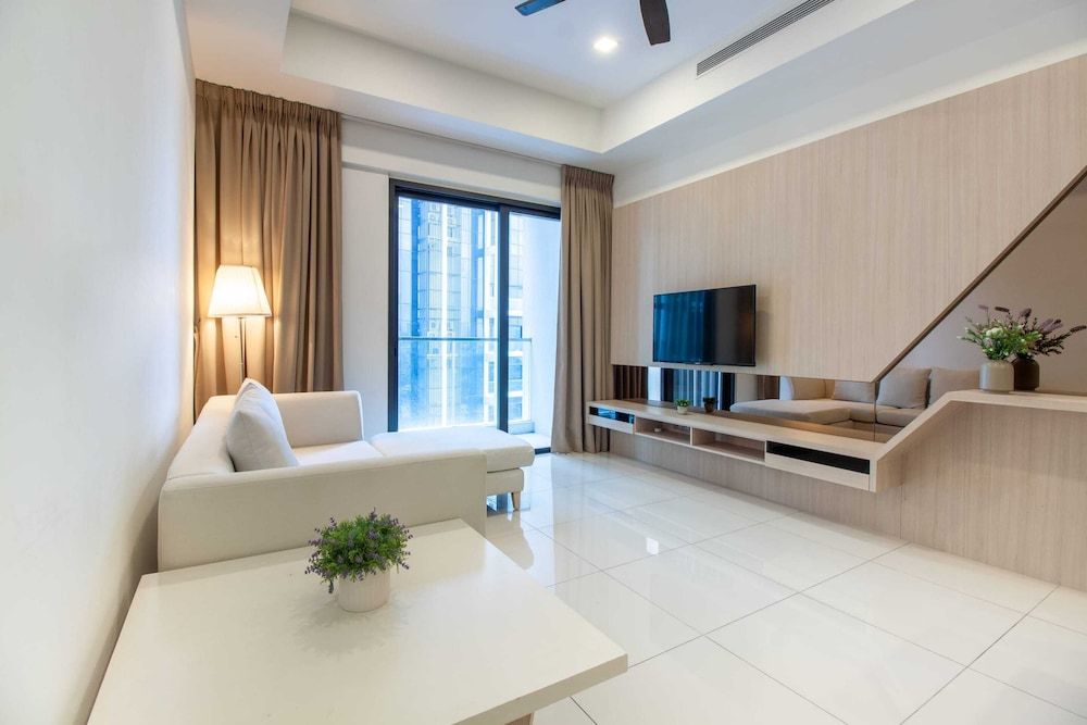 Mcity Ampang by Plush Luxury Apartment 6