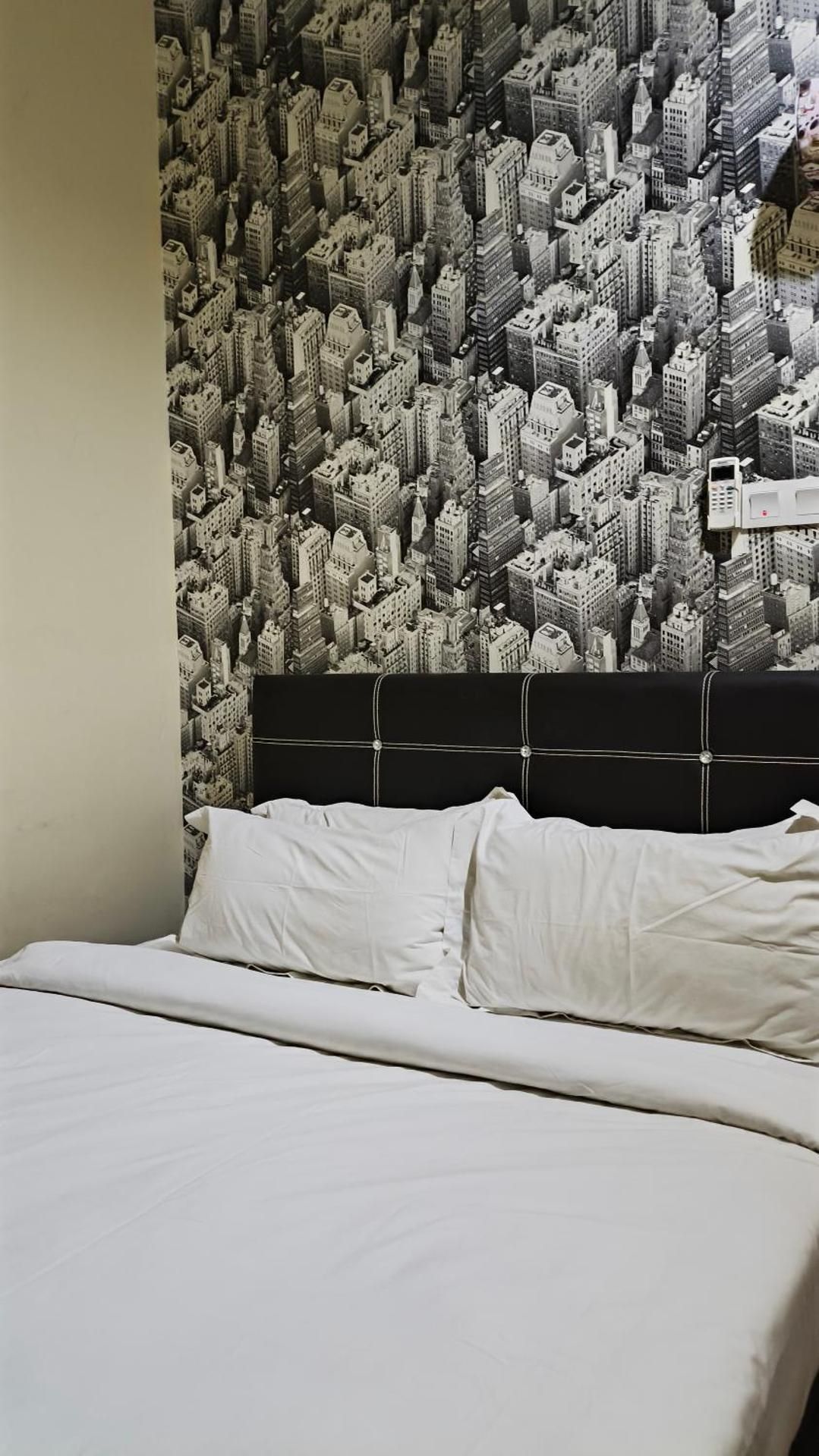 Semi Entire Five-Bedroom House