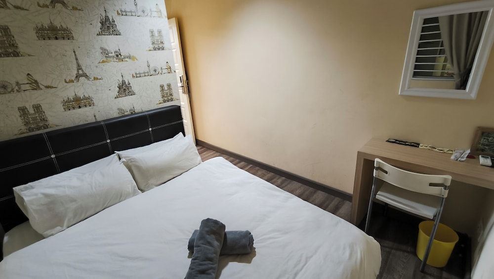 Natol Homestay - LA Tabuan Jaya House, Terrace 15