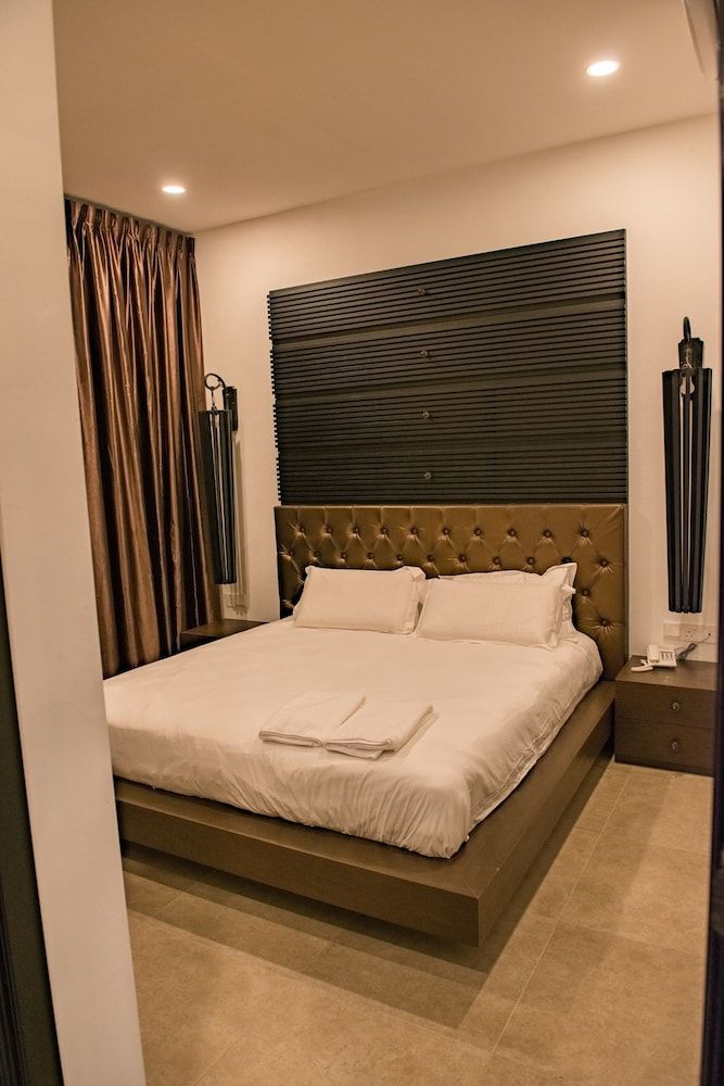 Hermitage Boutique House Suite (Emerald) 4