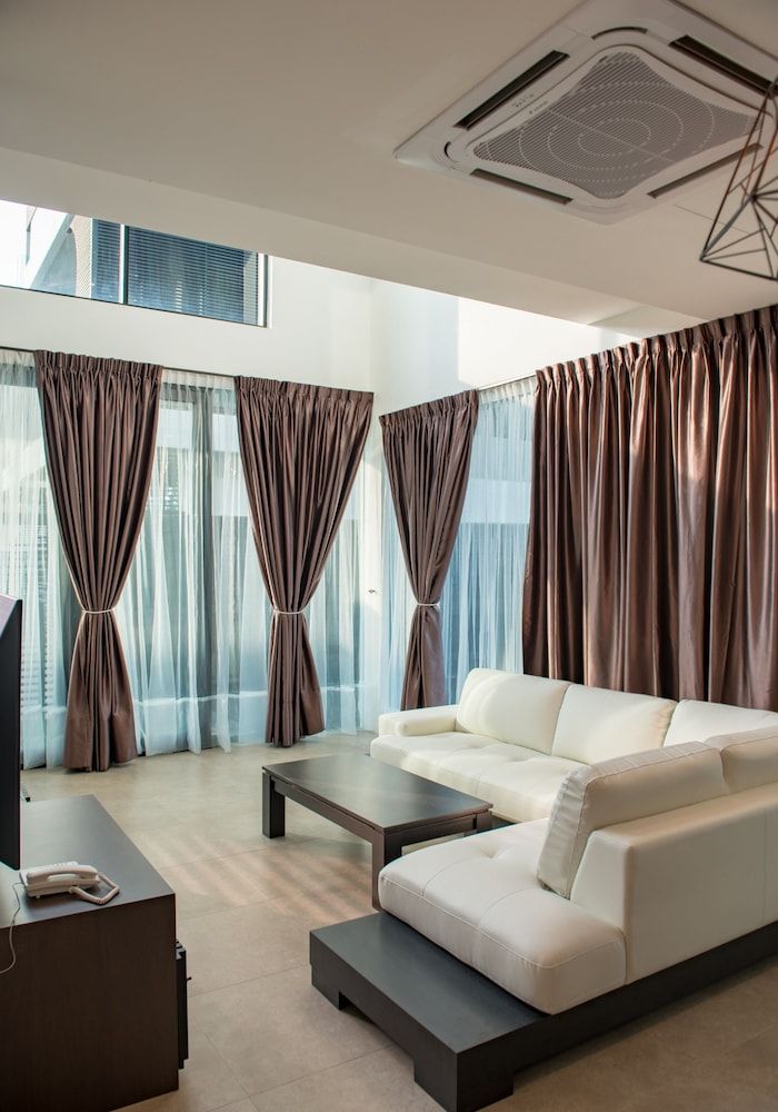 Hermitage Boutique House Suite (Diamond) 7