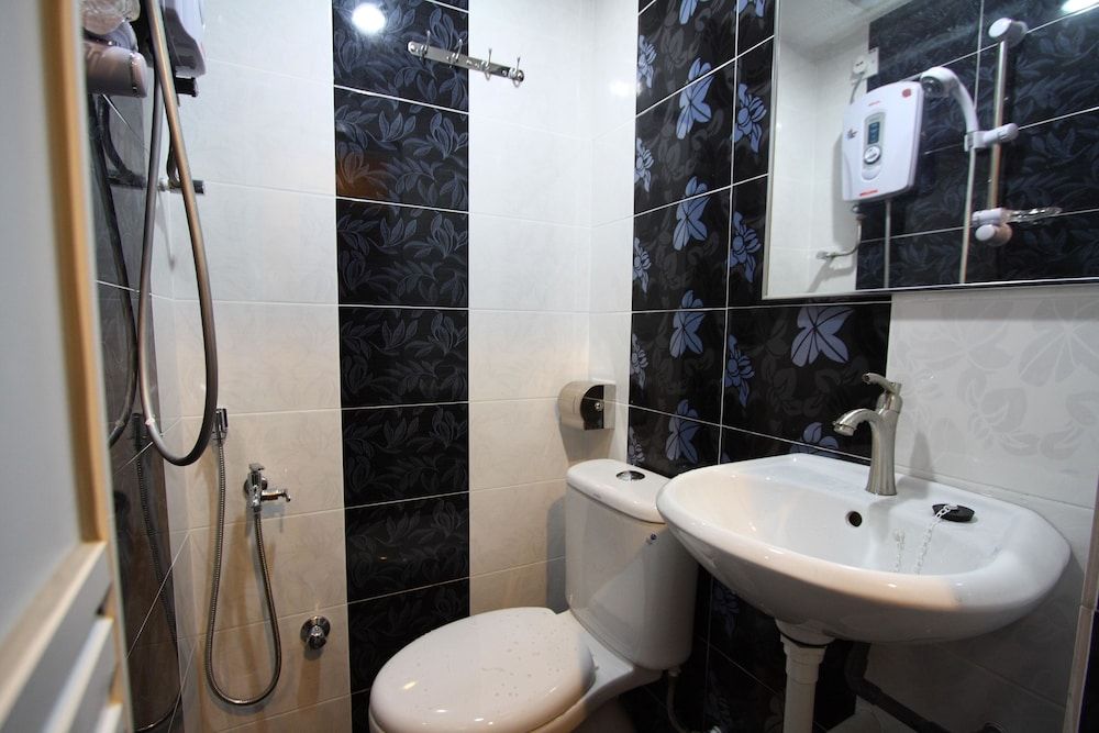 Shamrock Guest House Standard Double Room 3