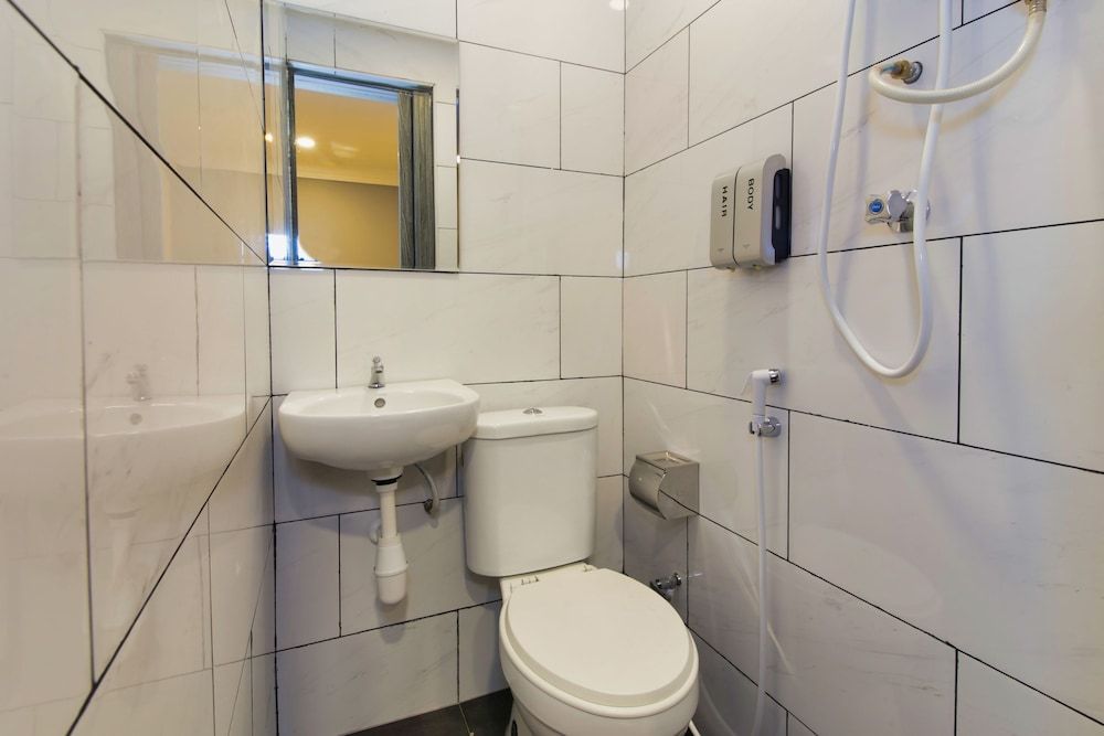 Simms Garden Hotel Single 4