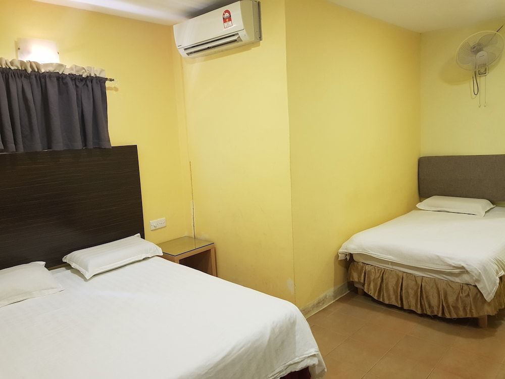 New City Hotel Family Triple Room 2