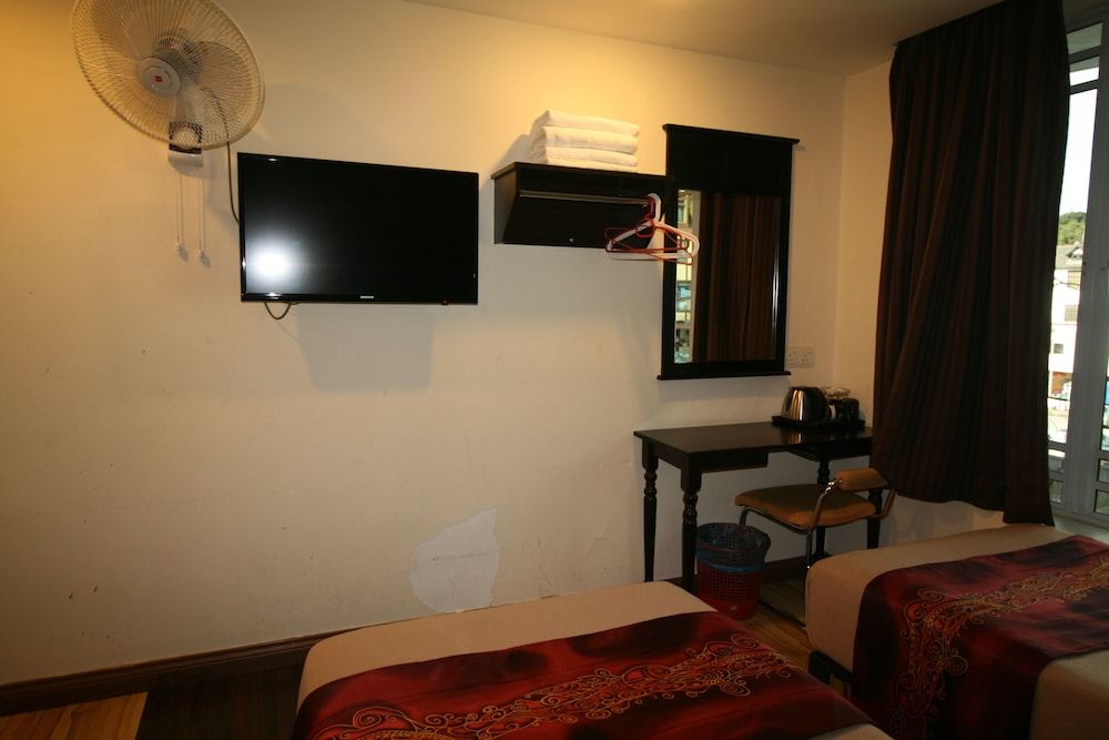 Hotel Pop Ash Family Room 16