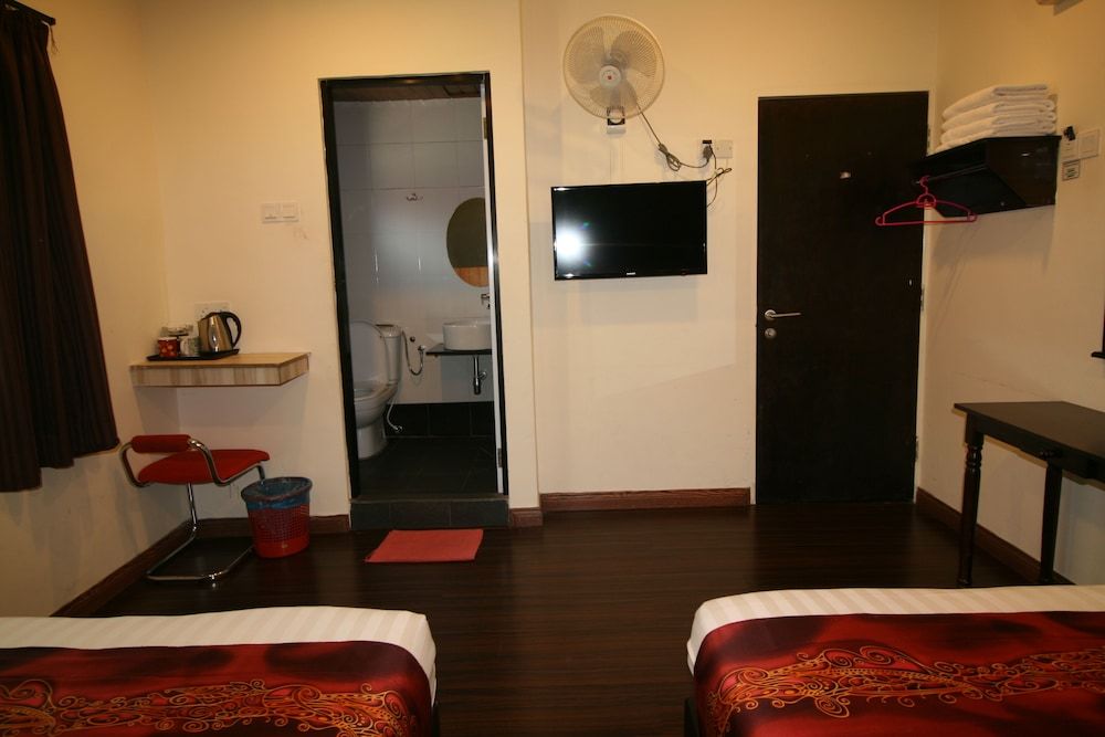 Hotel Pop Ash Family Room 17