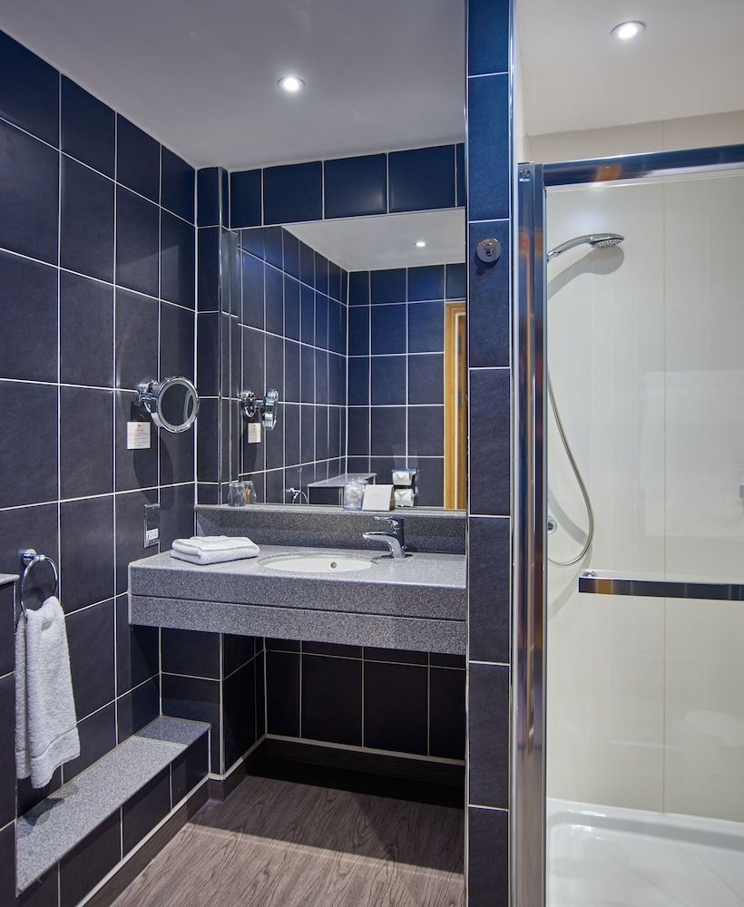 Fairlawns Hotel and Spa Classic Double Room, 1 Double Bed 5